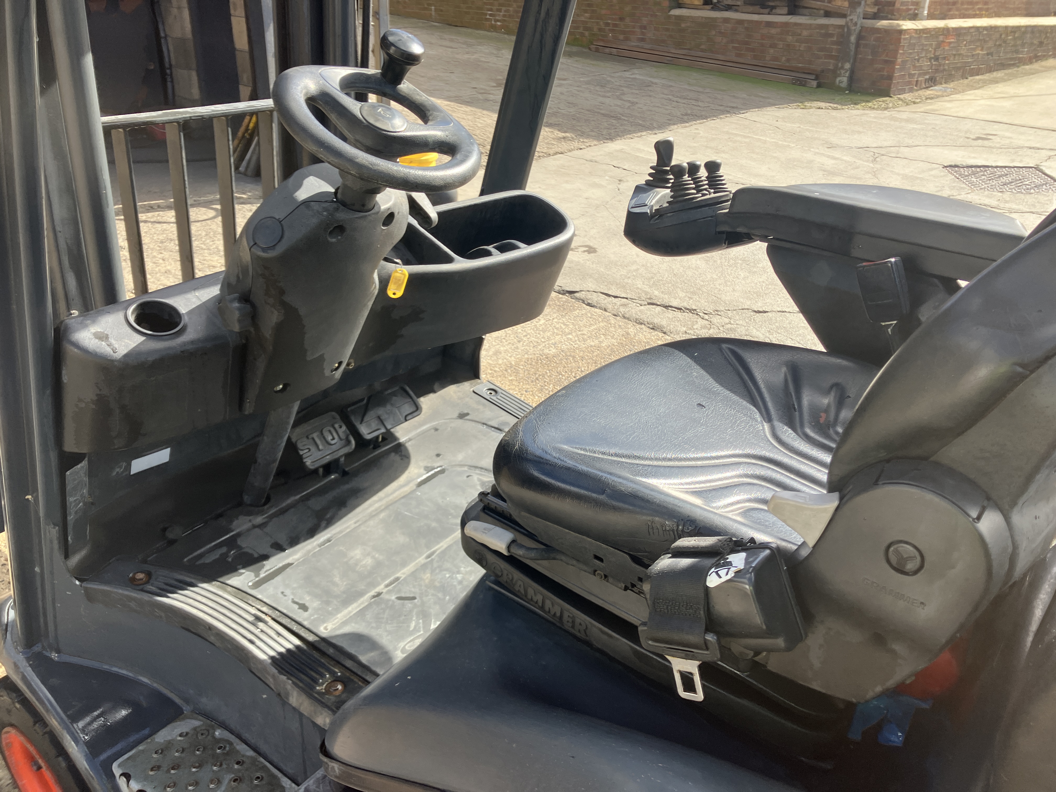 LINDE GAS FORKLIFT H14