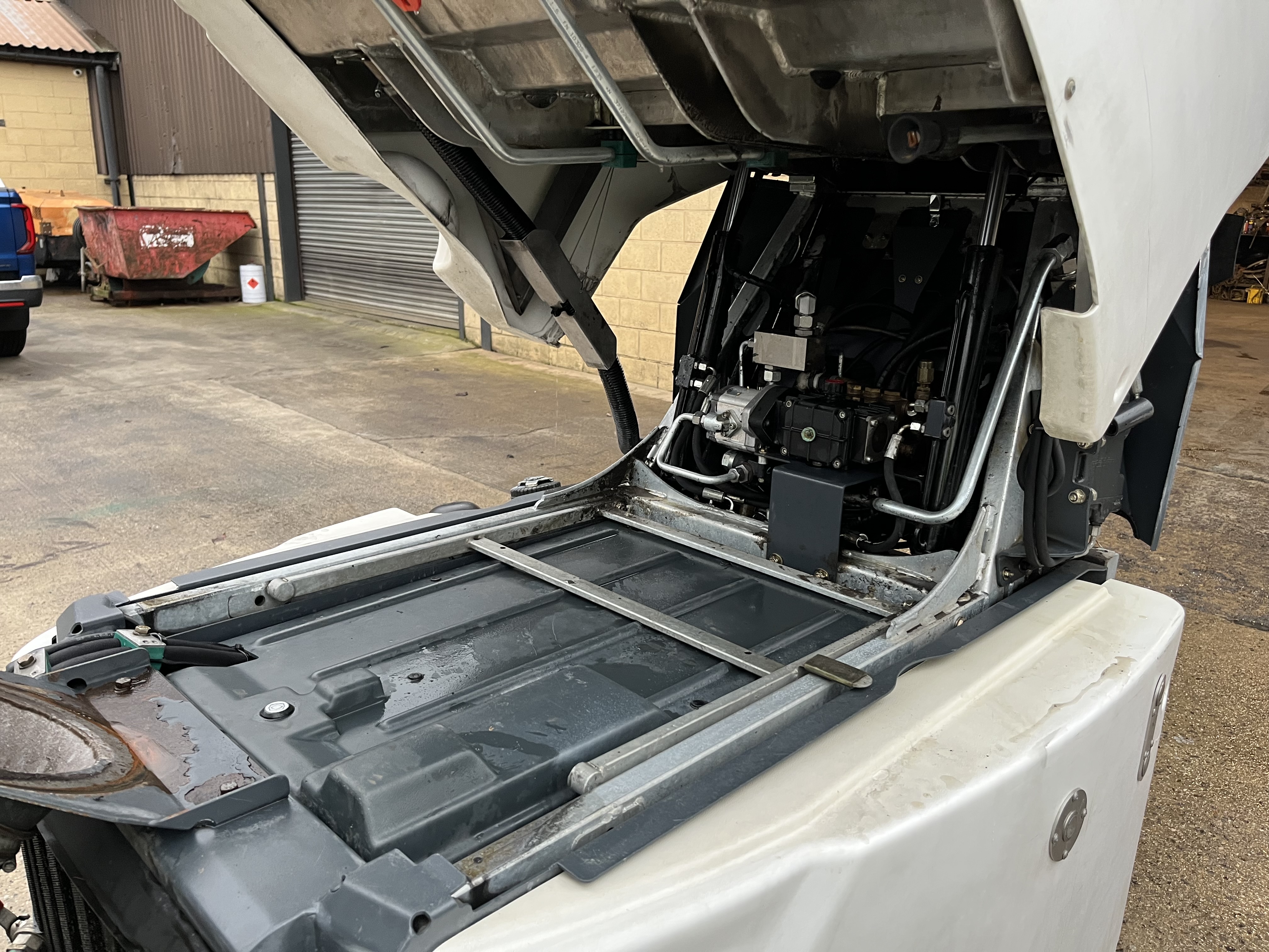 HAKO city master 600 sweeper