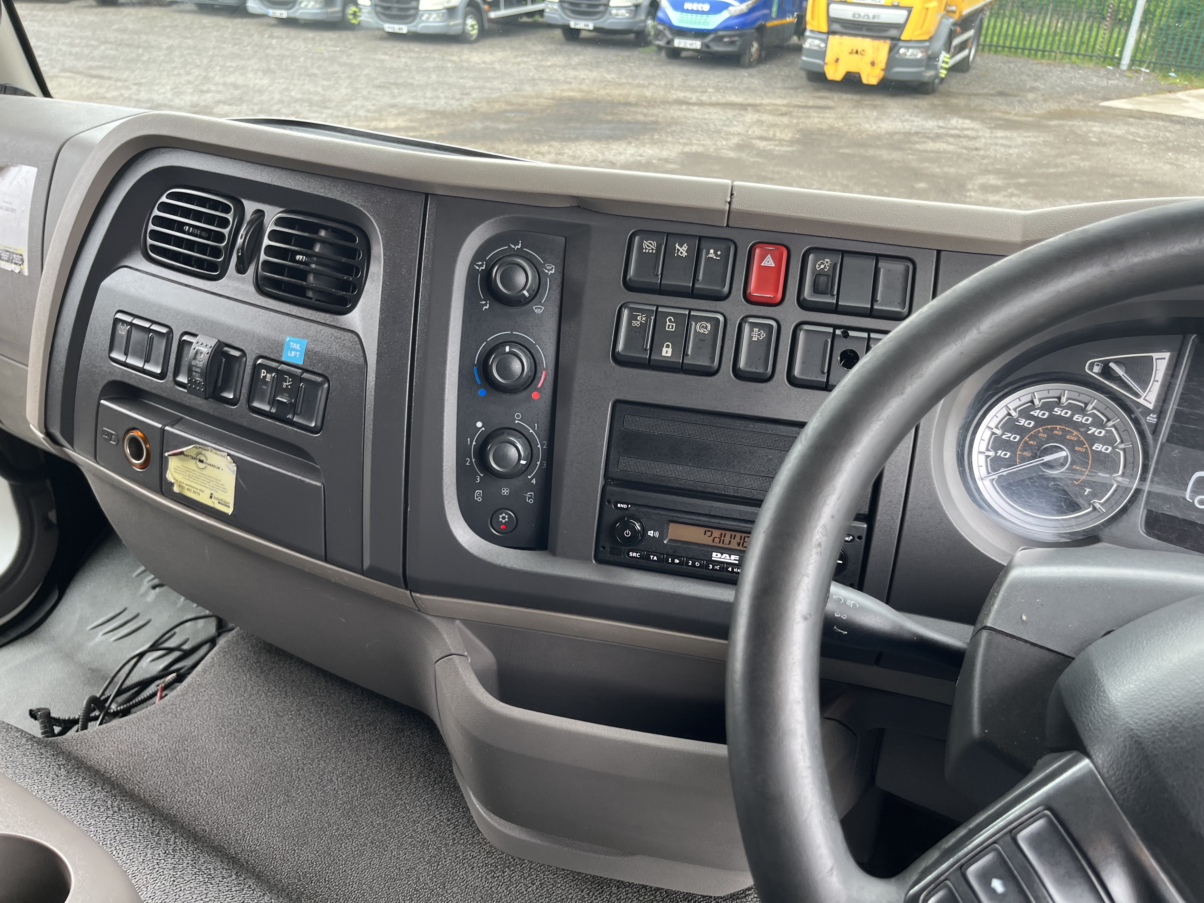 2018 DAF LF 55.260 CHASSIS CAB EURO 6