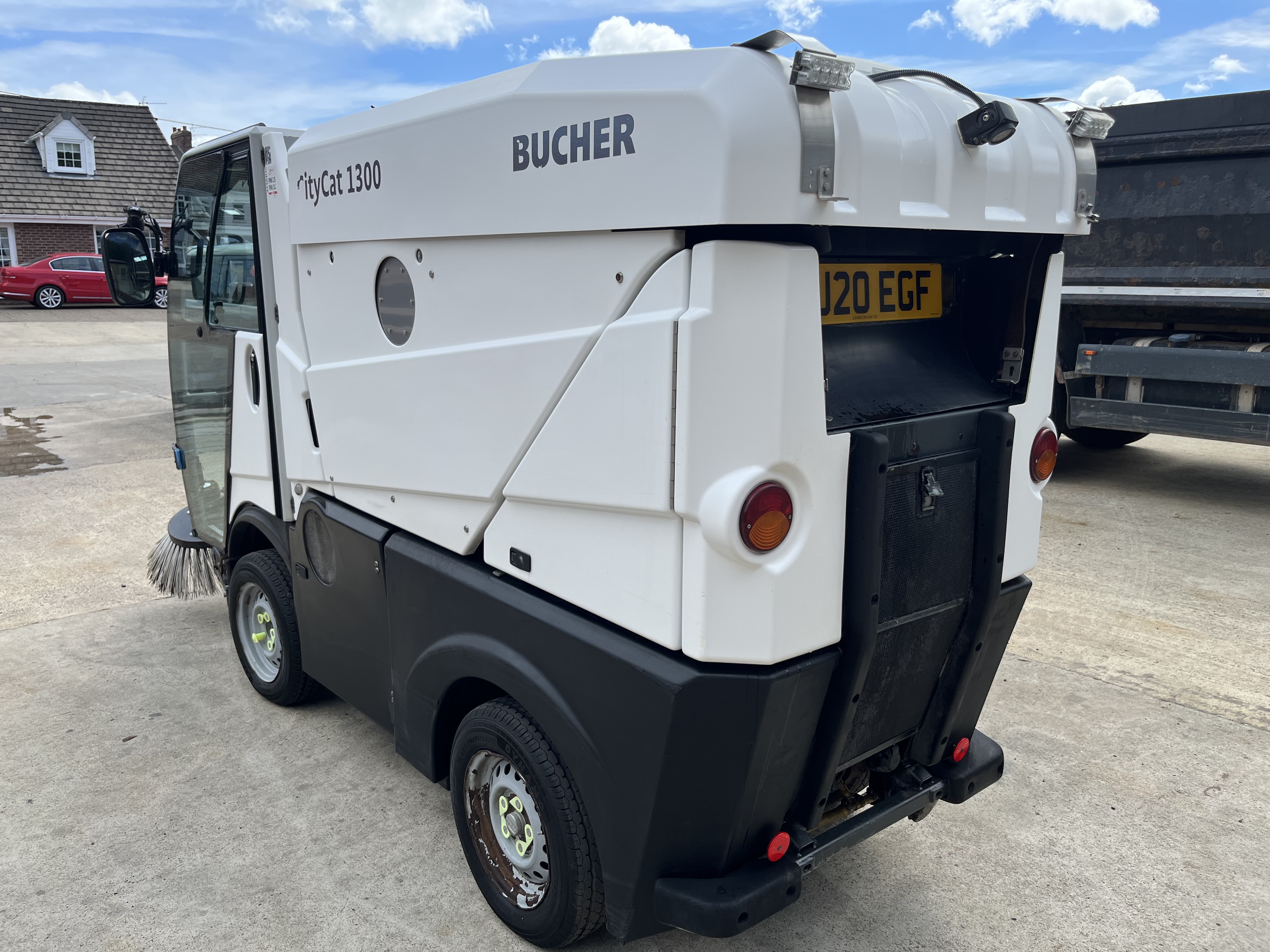2020 BUTCHER CITY CAT 1300 SWEEPER