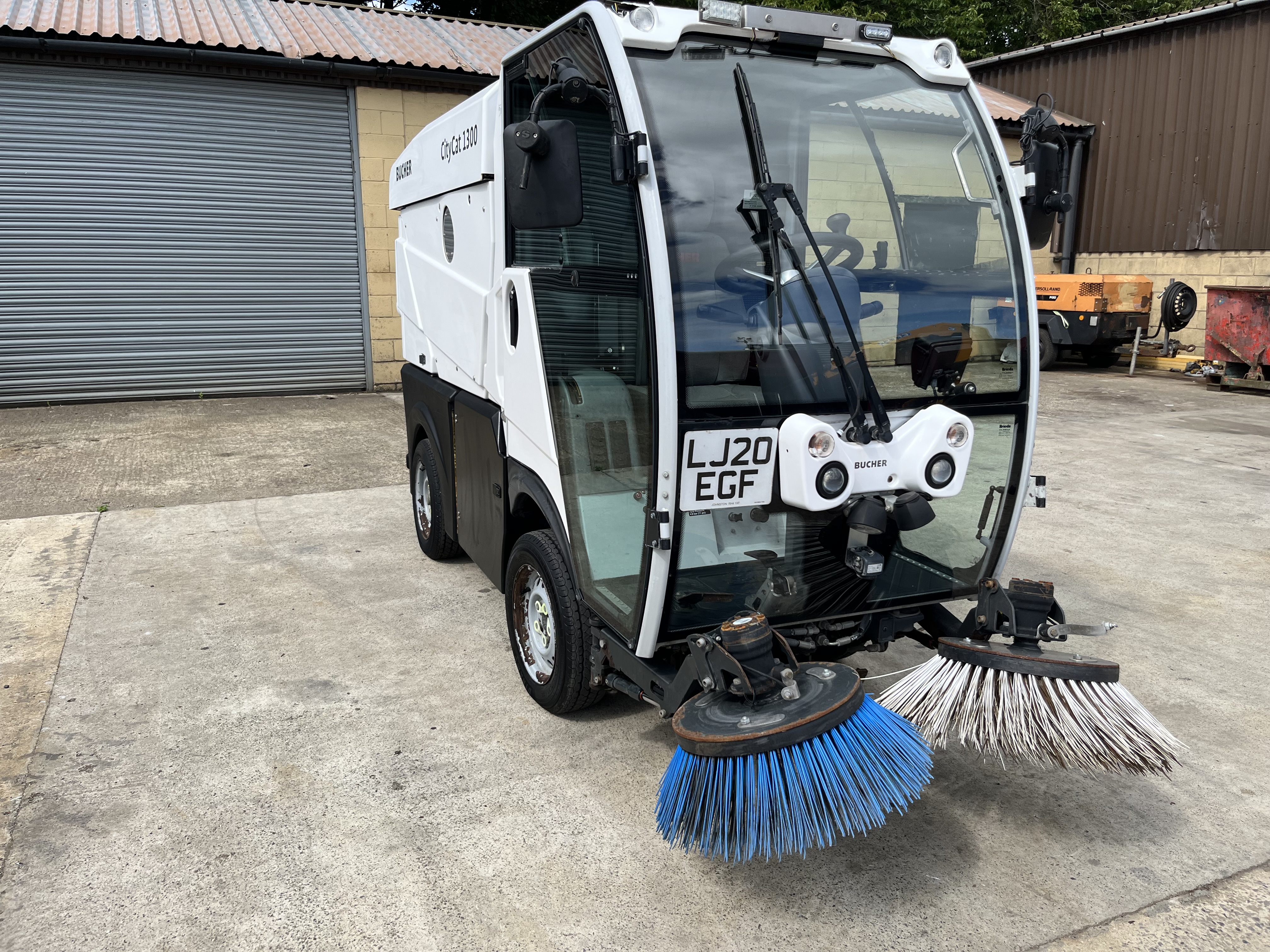2020 BUTCHER CITY CAT 1300 SWEEPER