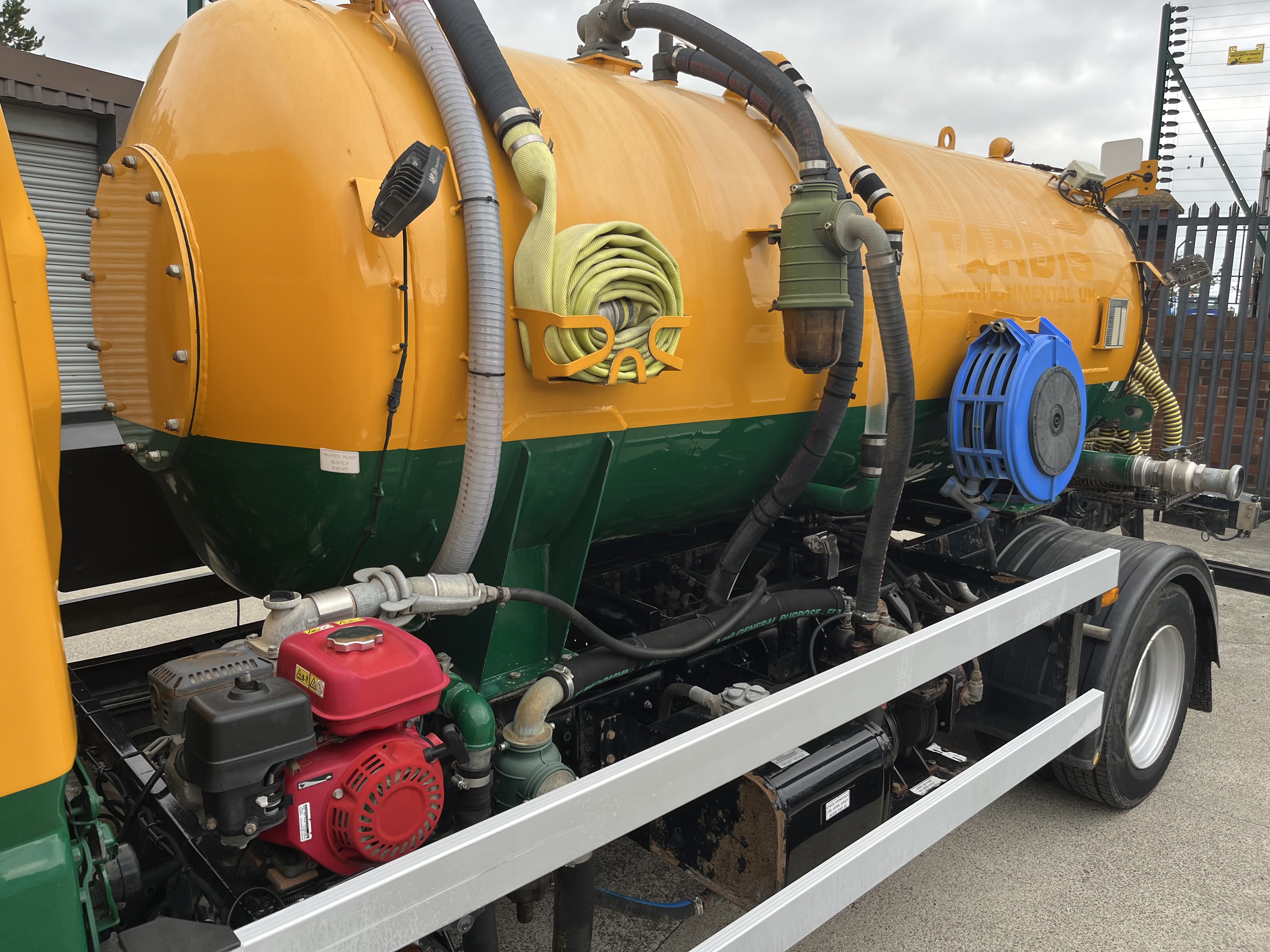 2020 MITSUBISHI CANTER 7C15 VACUUM TANKER 