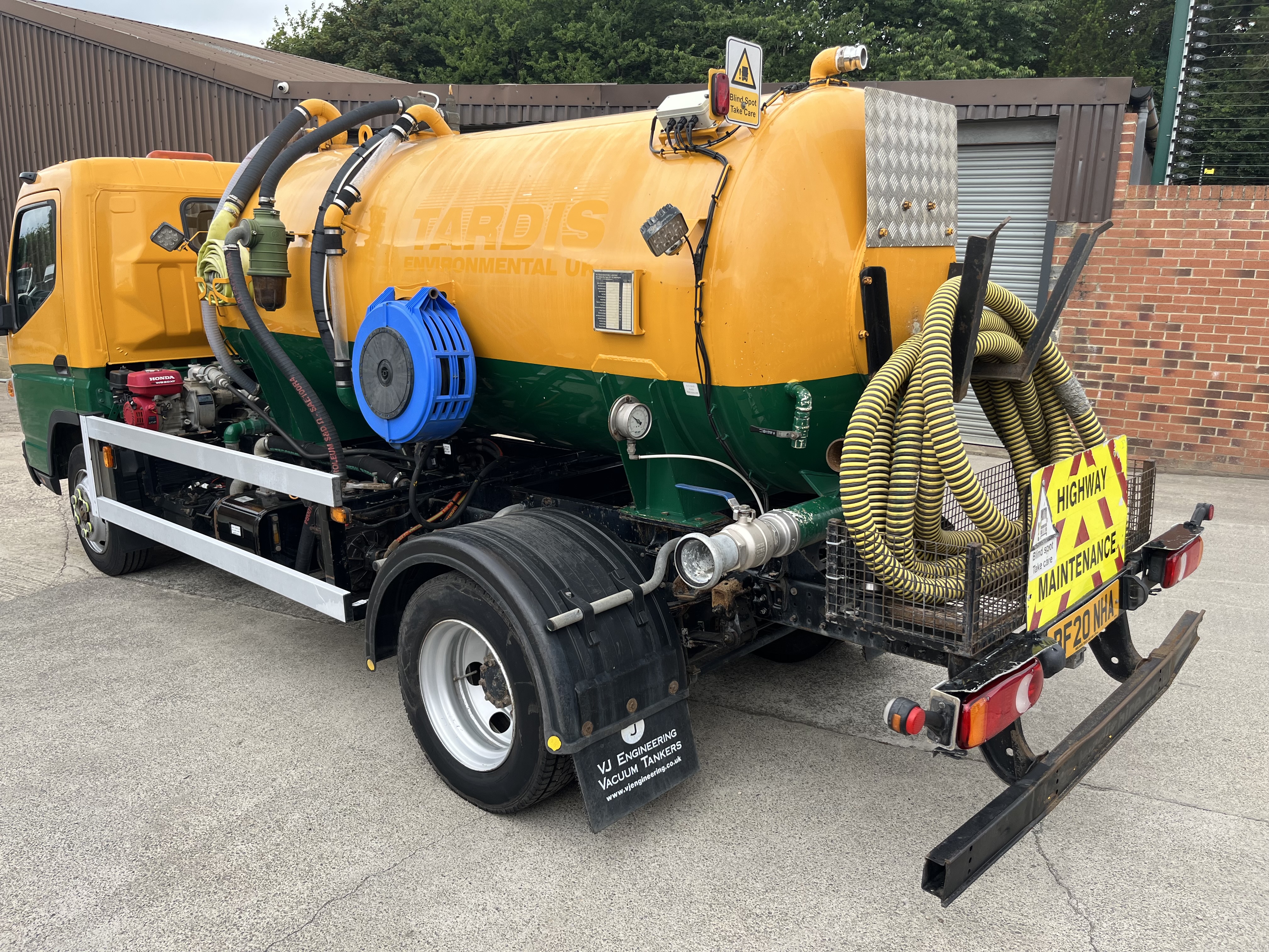 2020 MITSUBISHI CANTER 7C15 VACUUM TANKER 