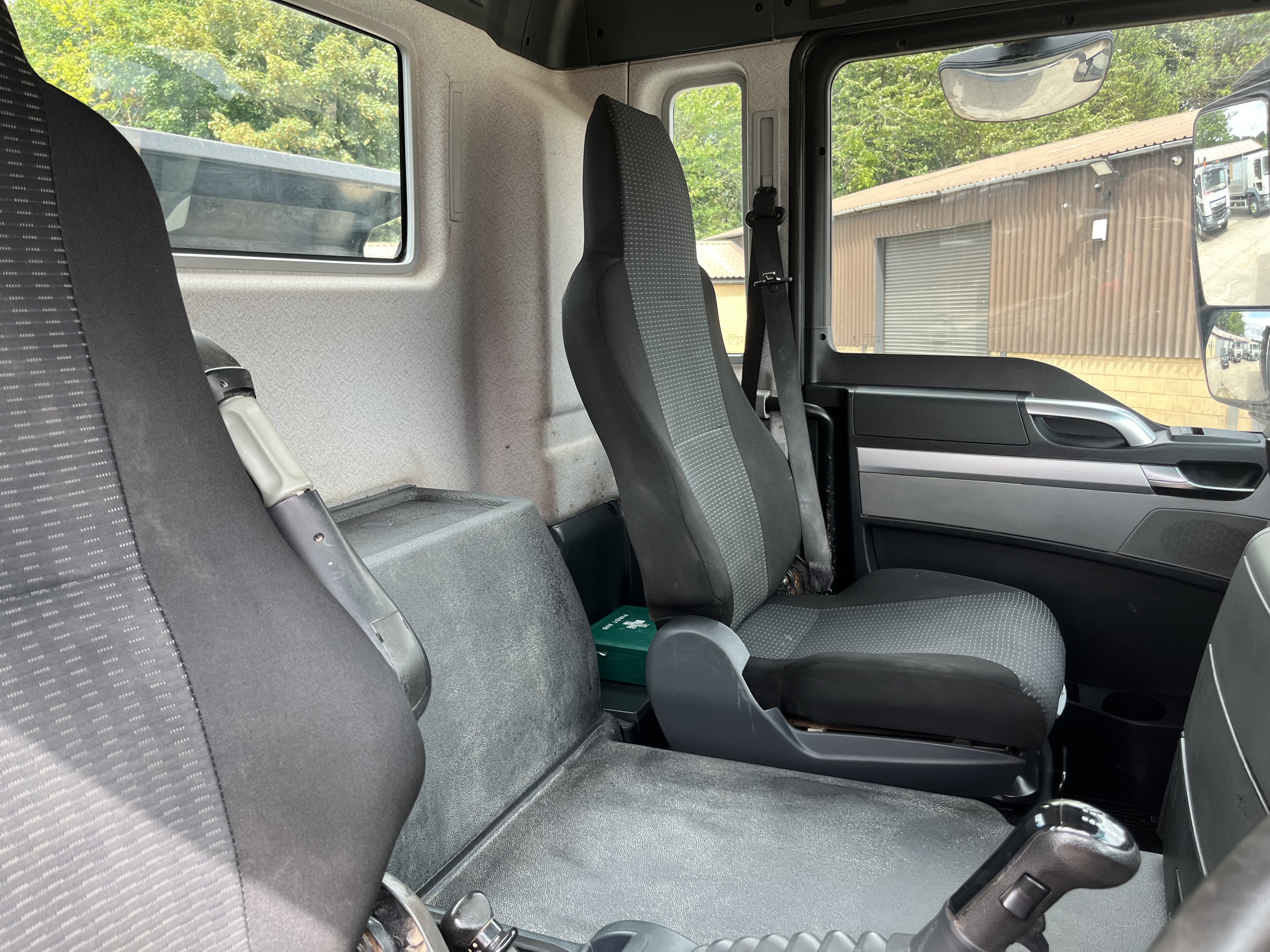 2016 MAN TGS 8x4 TIPPER MANUAL TRANSMISSION 