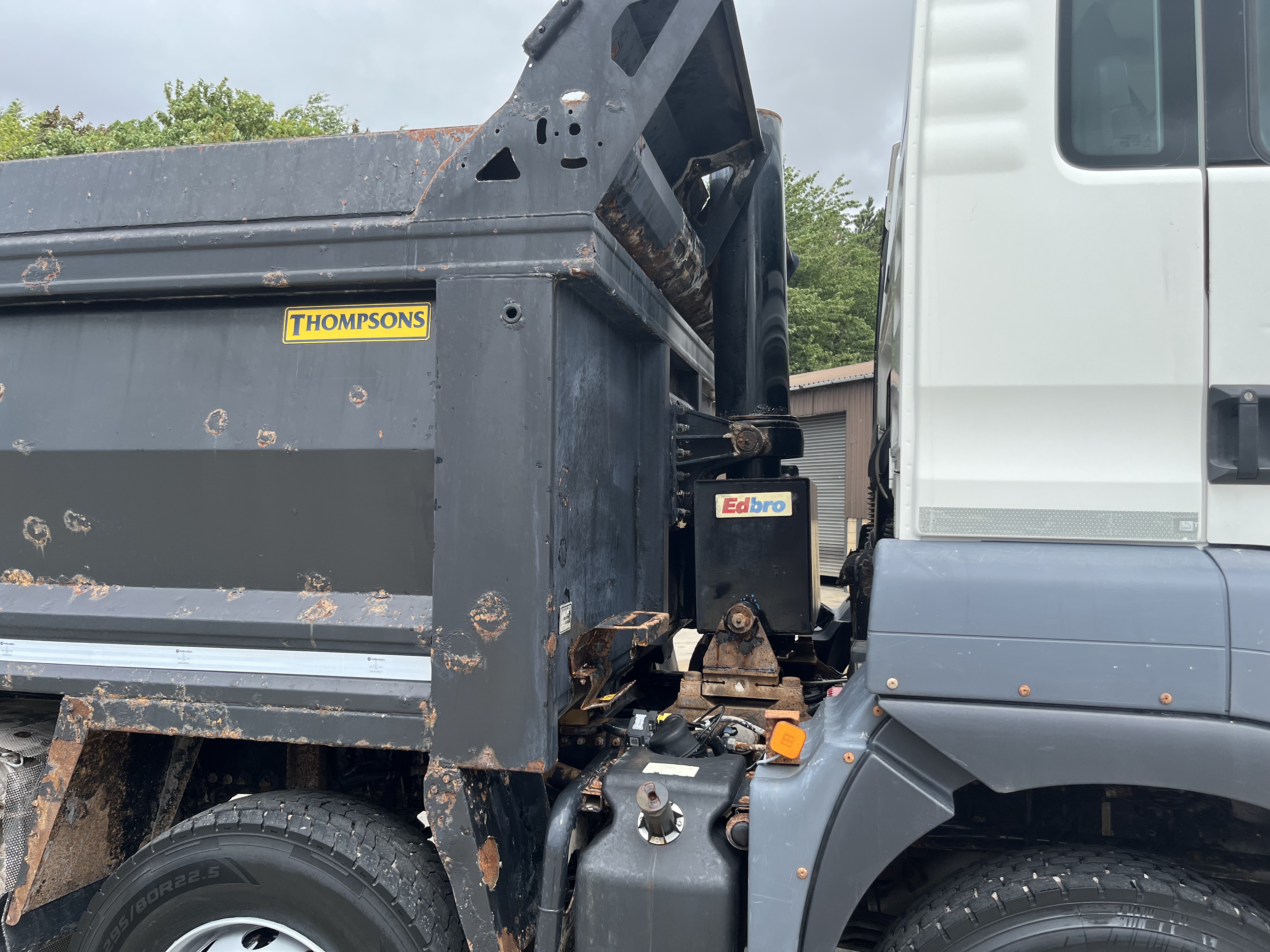 2016 MAN TGS 8x4 TIPPER MANUAL TRANSMISSION 