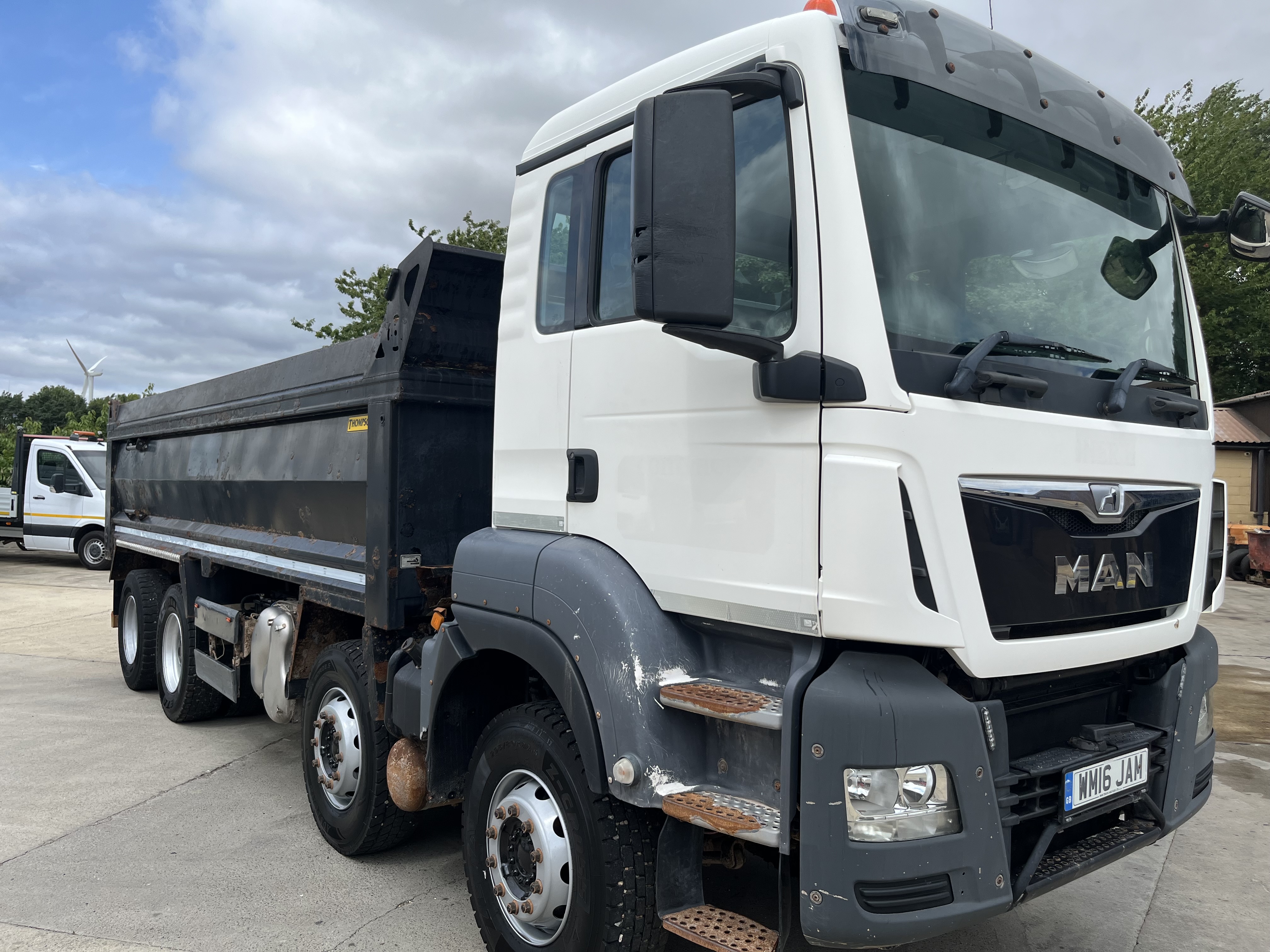 2016 MAN TGS 8x4 TIPPER MANUAL TRANSMISSION 