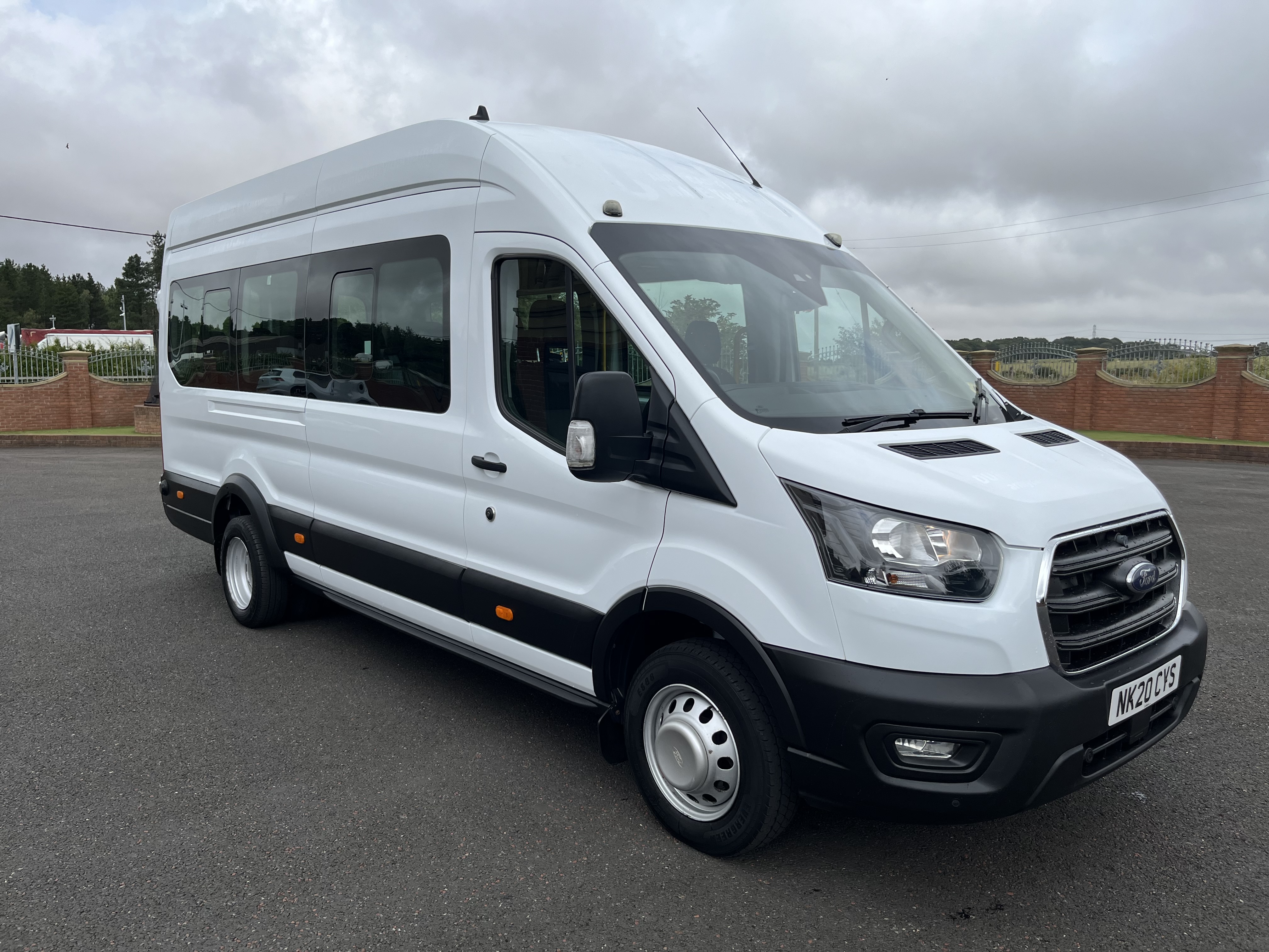 2020 FORD TRANSIT 460 17 SEAT MINIBUS