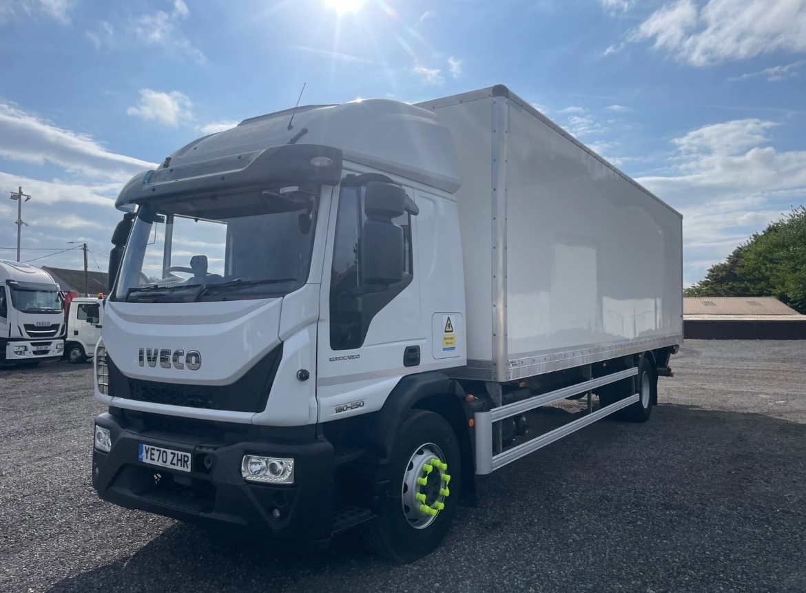 2020 70 IVECO EUROCARGO 180-250 18 ton BOX TRUCK