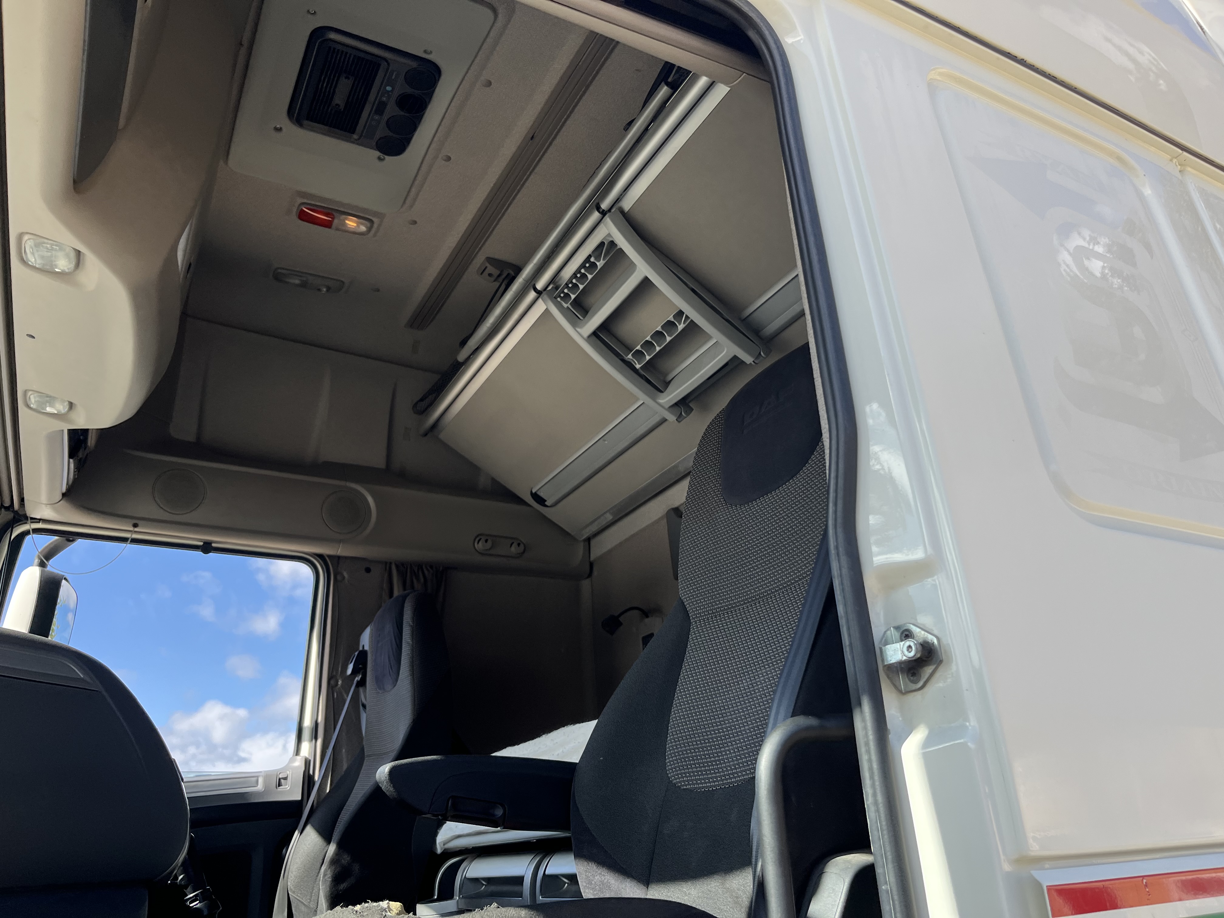 2016 DAF XF 510 6X2 TRACTOR UNIT MANUAL 