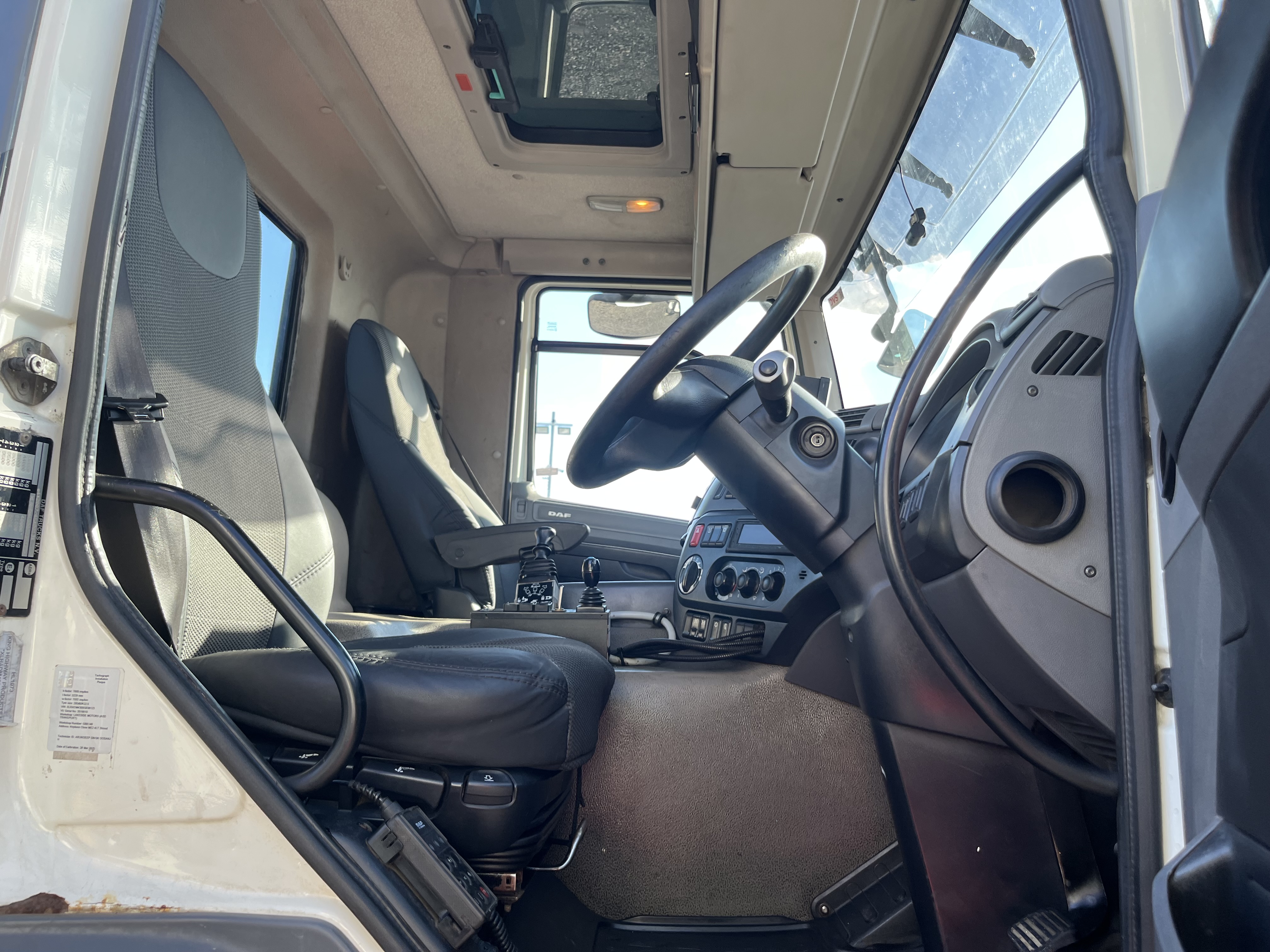2014 64 plate Daf cf 85.440 8x4 hook loader 