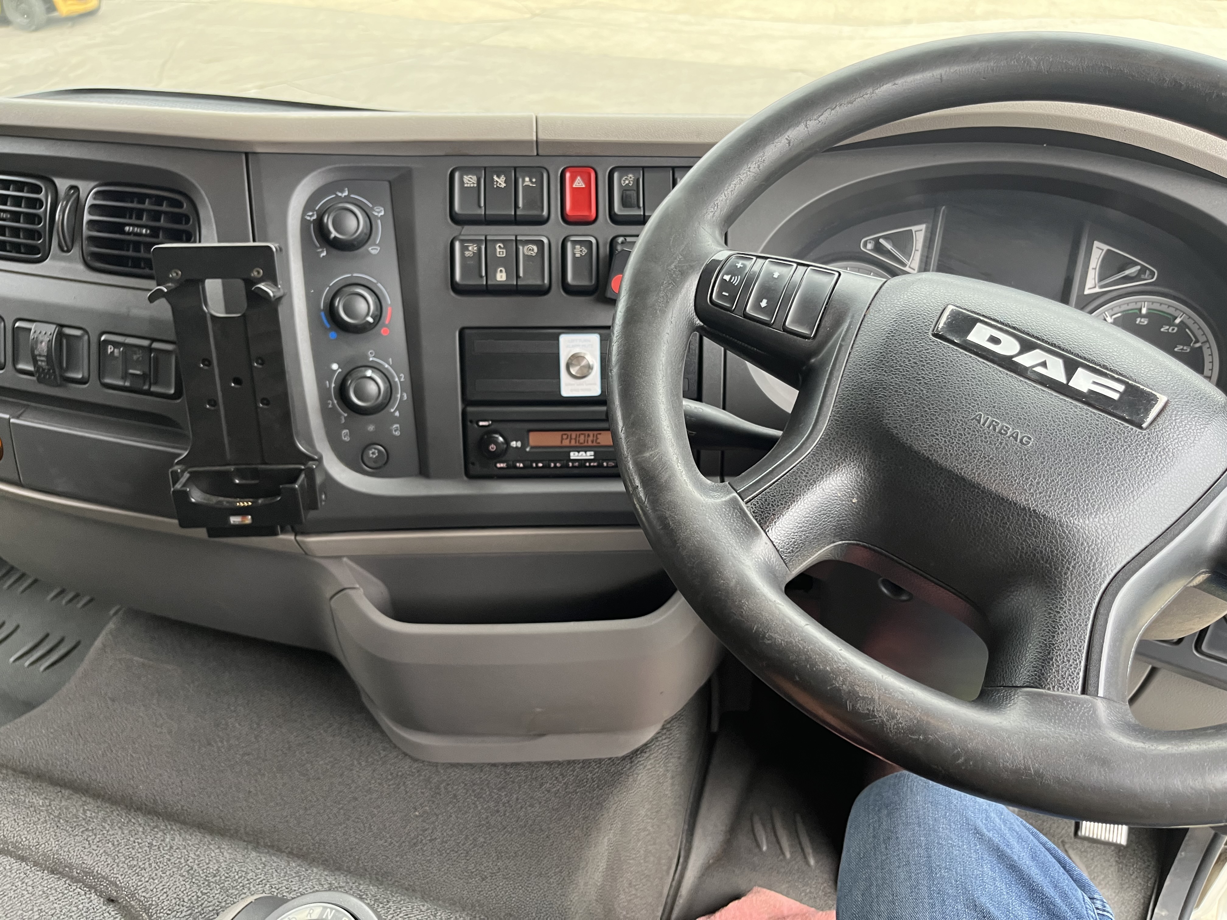 2018 DAF LF 55.230 18 ton ALLOY DROP SIDE TRUCK 