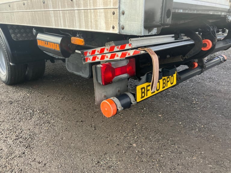 2020 IVECO DAILY 72-180 20ft BOX WITH UNDER FLOOR TAIL LIFT